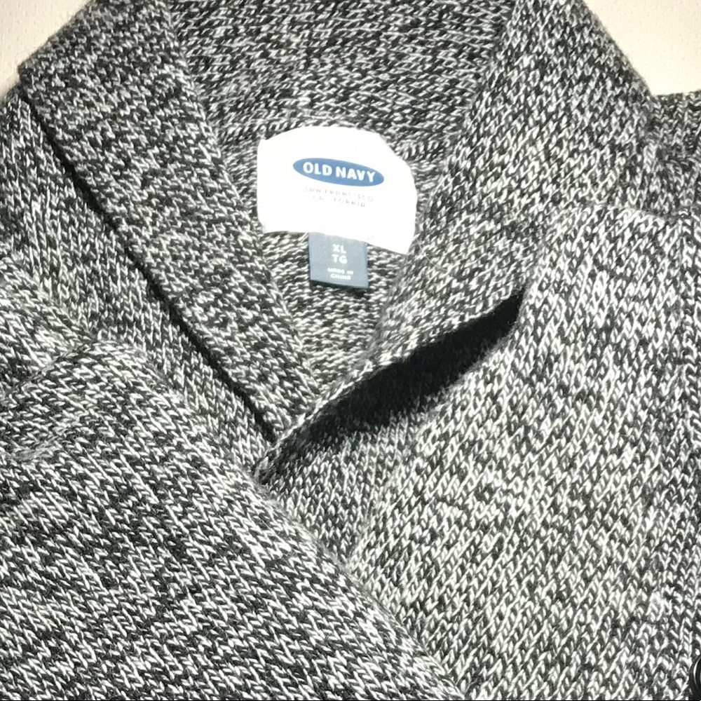 NWT Long Sleeve Sweater-Black/Gray/White - Picture 2 of 2